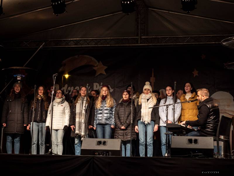 Adventi gyertyagyujtas_2-014.jpg